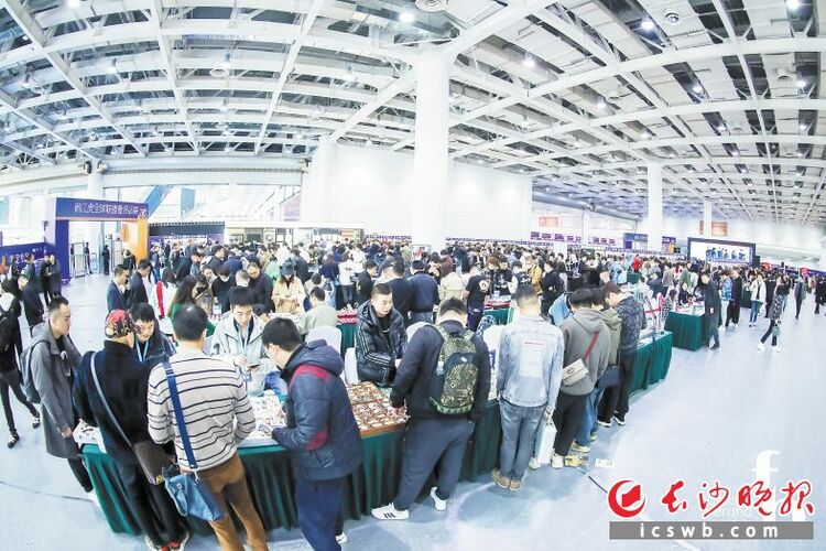 2023长沙国际名品博览会开幕 五大展区汇聚国内外名品_fororder_1