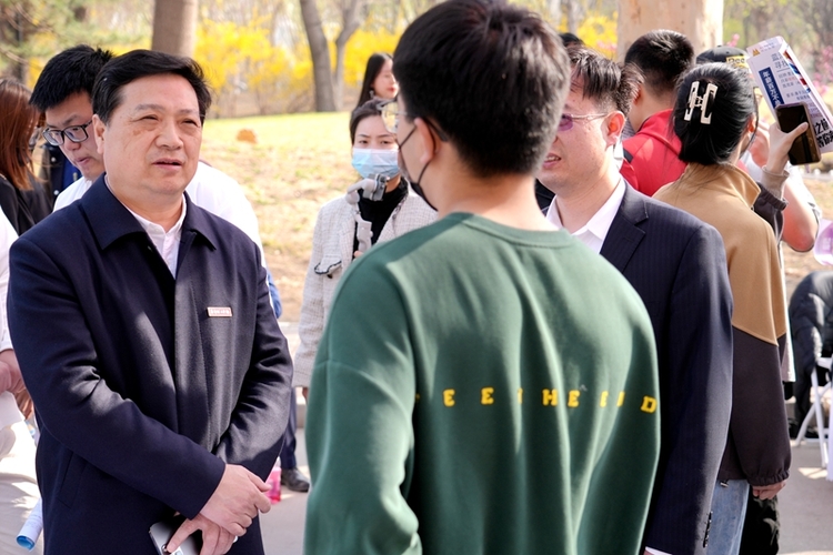 燕京理工学院举办大型校园招聘会：抢抓春招关键期，全力攻坚促就业