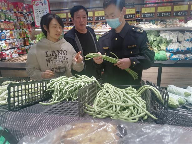 让百姓“菜篮子”拎出幸福感 西安航天基地开展豇豆等食用农产品质量安全专项检查_fororder_图片14