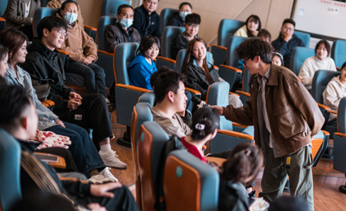 【客户端转发】当信阳菜遇上脱口秀 “唠”有味儿了！