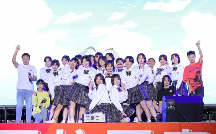 传承五四精神，扬我励志青春 ——河间英华首届校园青春音乐节完满落幕_fororder_图片1