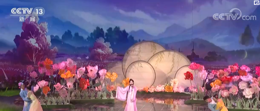河南开封：感受传统文化 寻春赏芳正当时