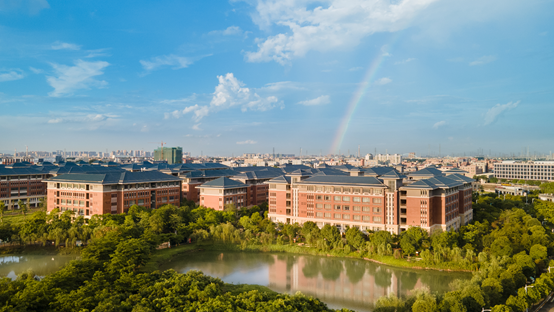 广州新华学院位列“2023软科中国大学排名”综合类全国第12，主榜全国23、广东第3！