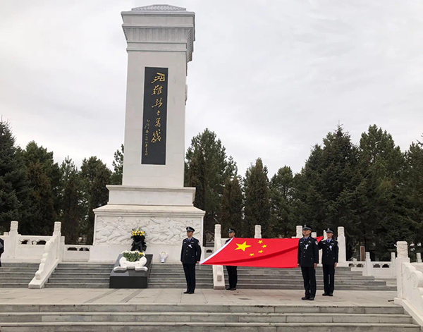 黑龙江省青少年清明多种形式缅怀致敬英雄先烈