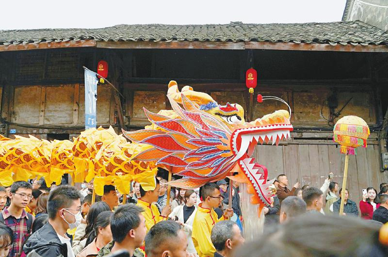 （转载）春台会上观“巨龙巡游”_fororder_未标题-2
