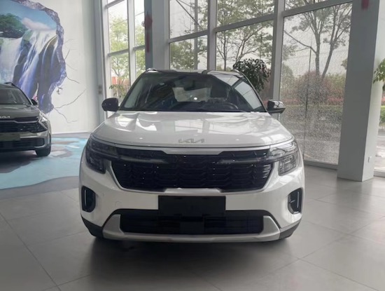 起亚紧凑型SUV赛图斯陆续到店 将在上海车展正式上市_fororder_image001