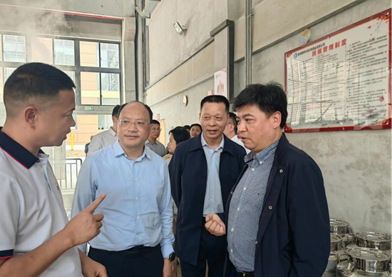 贵州省工信厅调研组赴遵义调研式推进全国重要的白酒生产基地建设工作_fororder_图片2