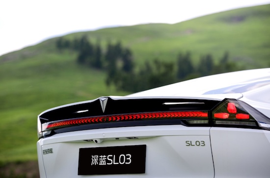 中国设计高光时刻：深蓝SL03荣获国际设计大奖——德国红点奖_fororder_image003