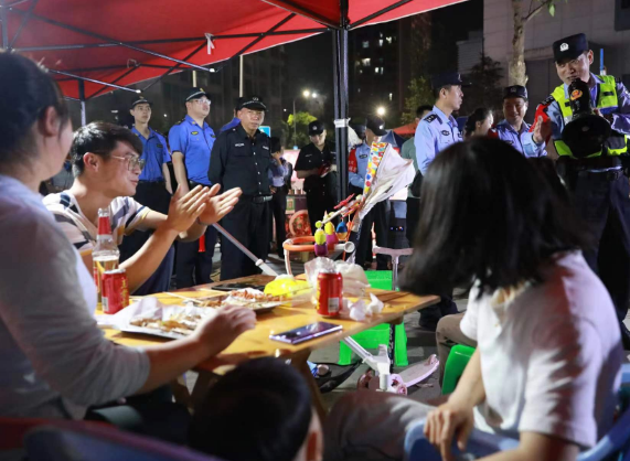 整装再出发 重庆警方开展严打严防春季攻势第三次清查行动_fororder_微信图片_20230421162943