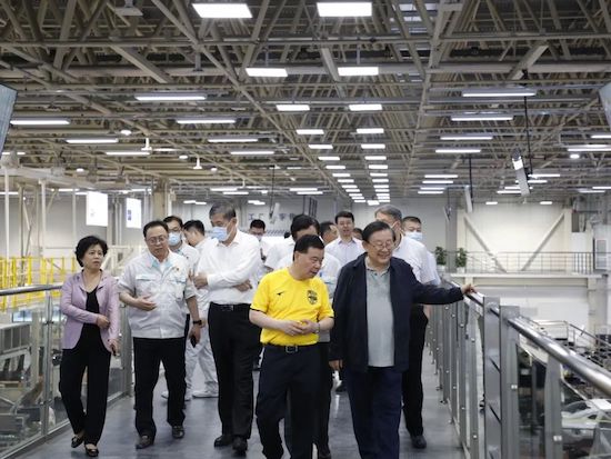 中国科学技术协会主席万钢：埃安已成车企升级转型成功代表_fororder_image005