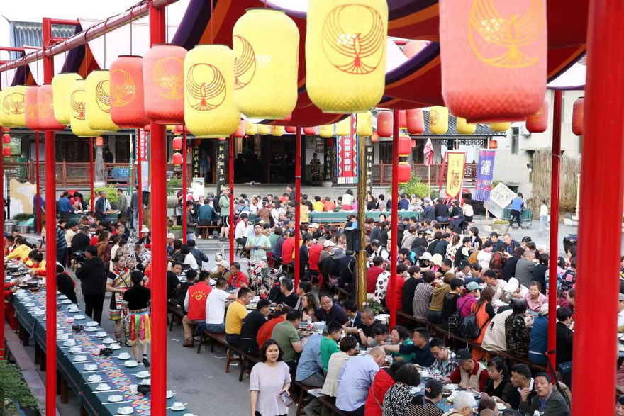 Zhejiang Tonglu: 'Six Services' for Eshan She Ethnic Township to Support Its Development of Cultural and Tourism Industry