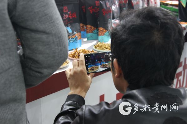 （社会）农交会爆款！贵州折耳根摇身一变成了休闲零食