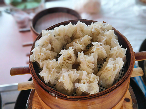 （张）乐山：畅游嘉州 集食行乐_fororder_烧麦+摄影+张琬沁