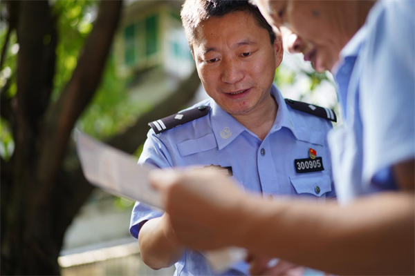 全国“工人先锋号”重庆九龙派出所绘就“五一”好“枫”景_fororder_图片5