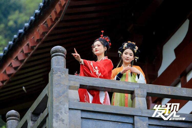 在华清宫穿越千年 共赴一场衣袂飘飘的华服之约