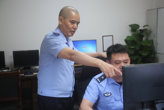 【原创】重庆九龙坡九龙园派出所：做好“传帮带” 打造“研打一体”研判团队_fororder_微信图片_20230530163049