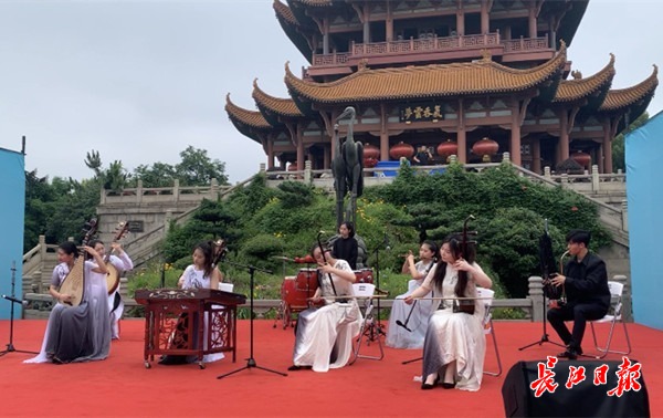 “中国式现代化的美丽图景大家都该来看看” 外国党宾政要在汉“深度游”