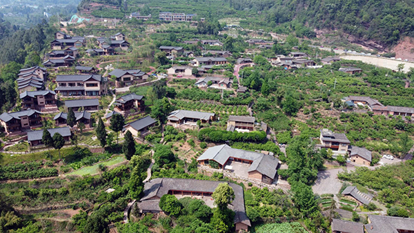 （张）眉山丹棱：以工代赈惠民利民 深度助力乡村振兴_fororder_以工代赈项目助力古村换新颜-供图-丹棱县委宣传部