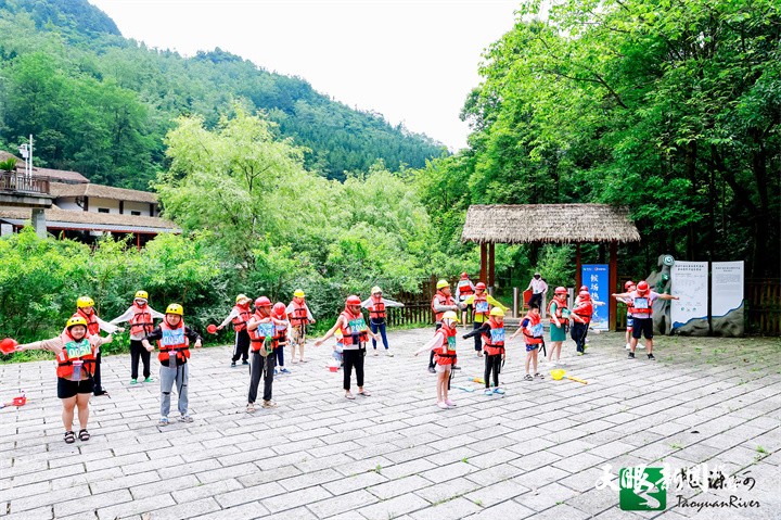 竞速“黔中第一漂”！体旅融合新突破，激起桃源河朵朵浪花