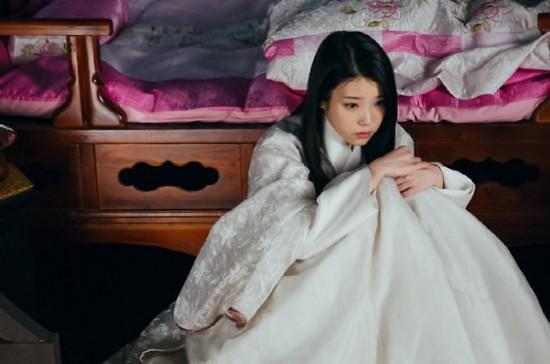 李准基IU韩版《步步惊心》在华反响热烈 播出两天点击量接近3亿次