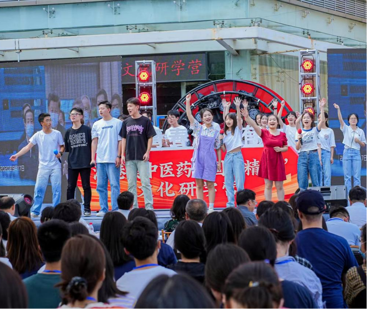 港澳青年赴湘开启“国医精英”中医药文化研学之行_fororder_图片7
