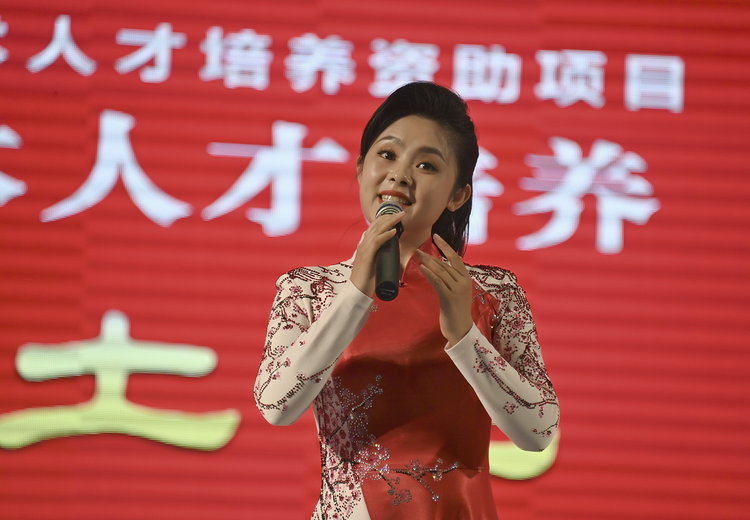 陕北民歌艺术人才培养“放歌黄土地”系列音乐会走进延安大学_fororder_图片2