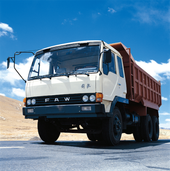 这代车 这代人 敢闯新路_fororder_image002