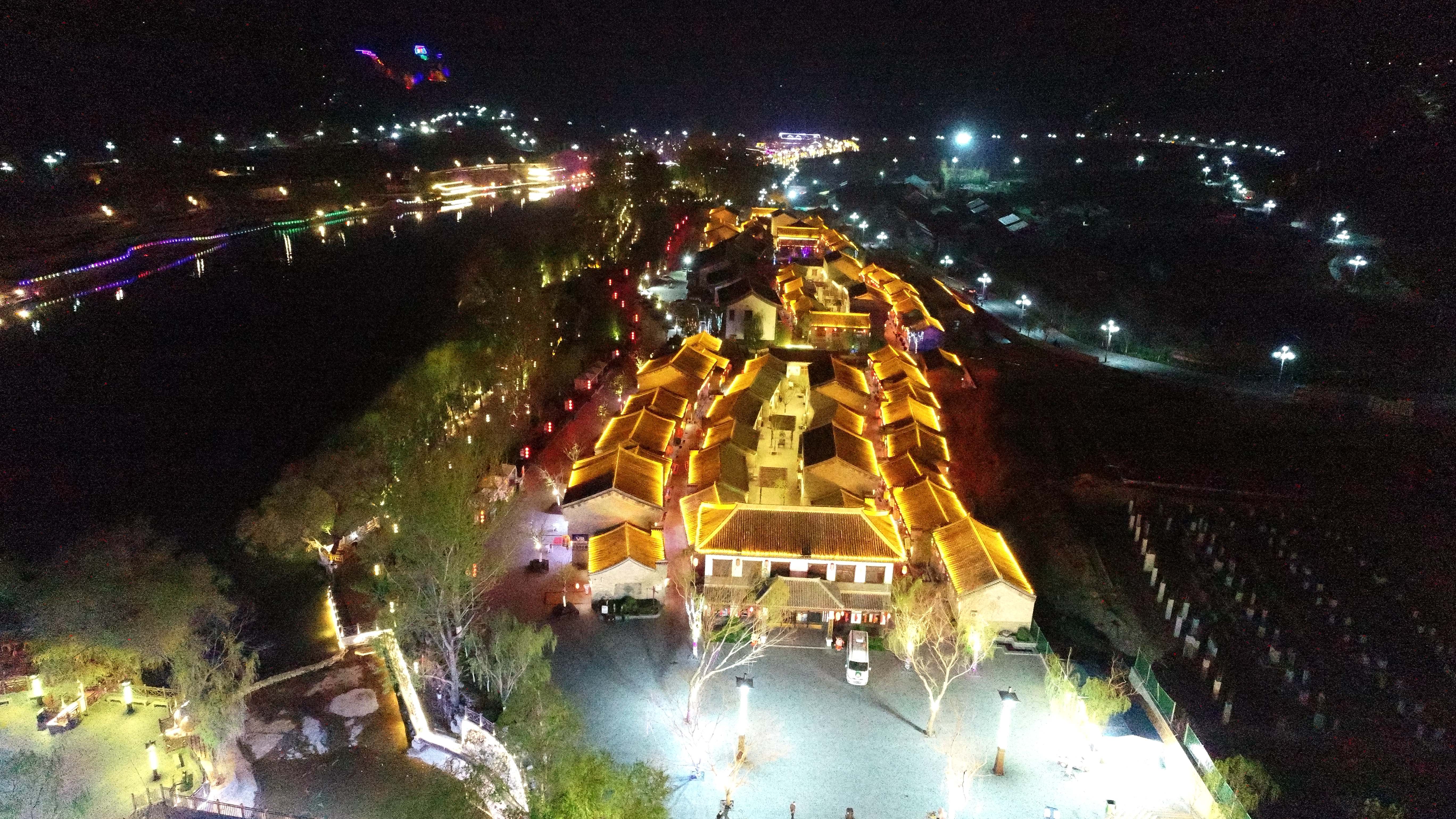 图片默认标题_fororder_庆都山唐尧古镇夜景.JPG