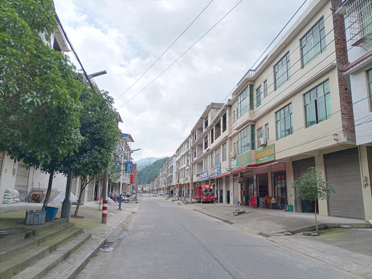 湖南新邵：提高环境整治实效 擦亮人居环境“新名片”_fororder_图片1