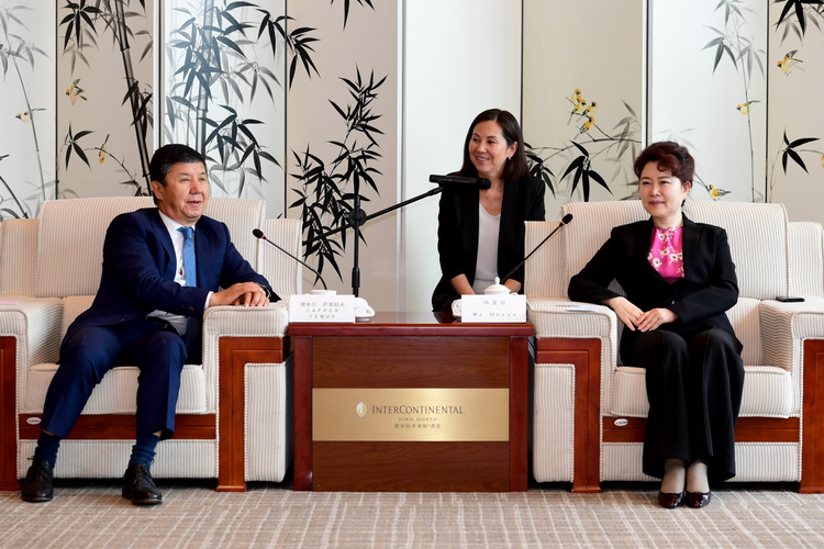陕西省贸促会会长马玉红会见吉尔吉斯斯坦工商会主席捷米尔·萨里耶夫一行并签订框架合作协议_fororder_图片2