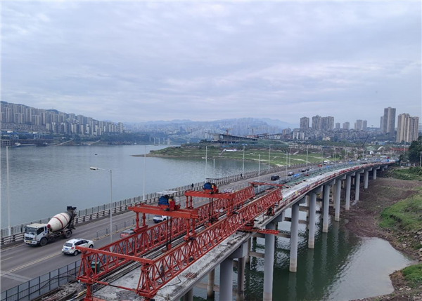 重庆市万州区北滨大道拓宽改造项目迎来关键节点_fororder_图片1