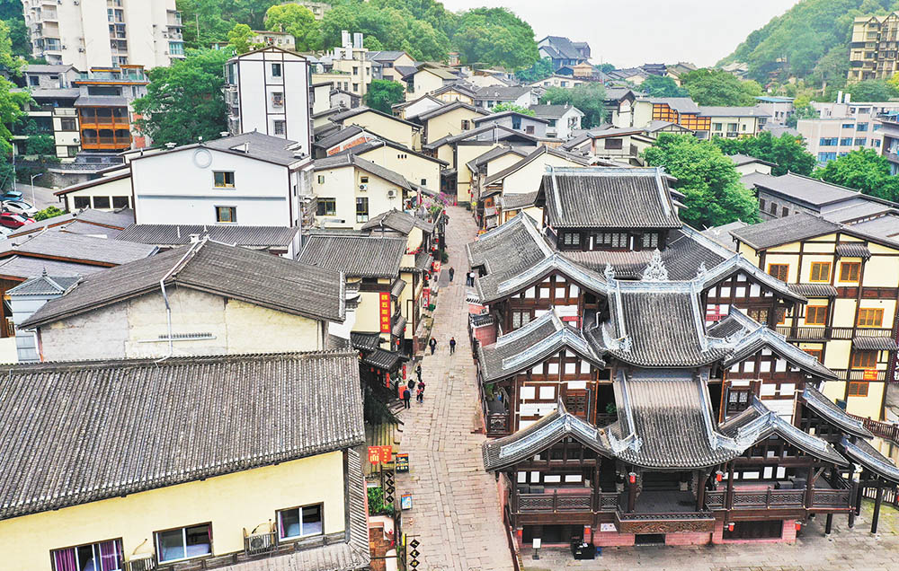 重庆南岸黄桷垭老街焕发生机