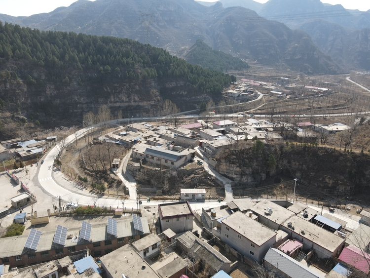 图片默认标题_fororder_无人机航拍新修建的龙居公路 摄影 梁佳