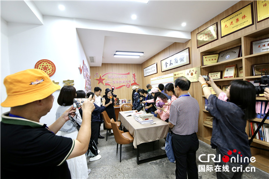 海外华文媒体走进温州 向世界讲述温州故事_fororder___172.100.100.3_temp_2_1_2_1_1_024749e6-5af0-48c3-9d47-f7a07f1b2a97