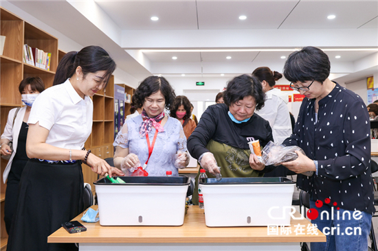 畅叙两岸情 共植同心花：台湾高雄里长参访团走进北京市石景山区_fororder___172.100.100.3_temp_2_1_2_1_1_6934c982-9a09-4a7f-aace-f34566d9d157