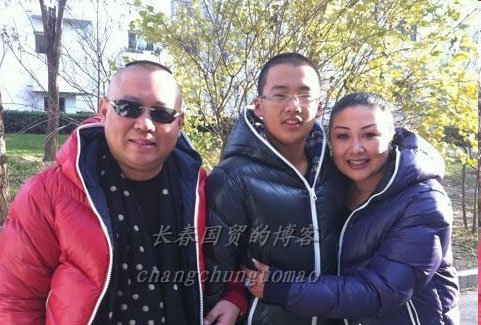 揭相声演员鲜为人知情史：郭德纲二婚两儿子(图)