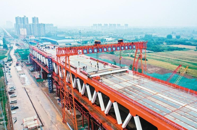 地铁10号线 一期公轨合建桥跨泾河段成功合龙_fororder_微信图片_20230531091453