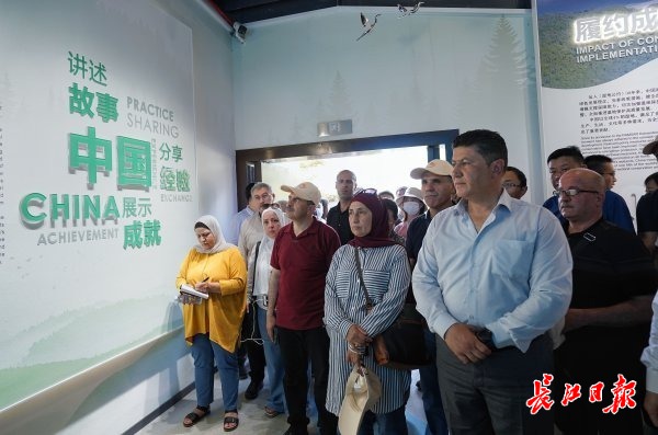 “中国式现代化的美丽图景大家都该来看看” 外国党宾政要在汉“深度游”