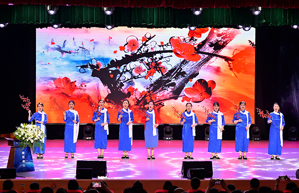 （张）自贡第四届短视频大赛落幕_fororder_6精彩演出现场（摄影-廖志全）