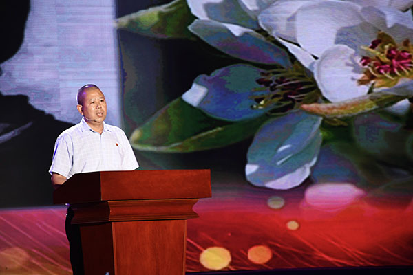 （张）德阳市中江县举办庆祝中国共产党成立102周年主题活动_fororder_黄继光的侄子黄拥军讲述《一棵梨树的故事》