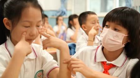 公益护眼讲座进校园，共同关注儿童眼健康_fororder_3-