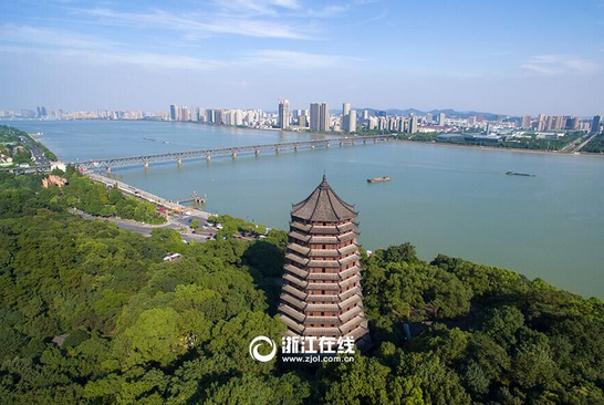 习近平出席金砖国家领导人非正式会晤 再次点赞杭州的创新活力