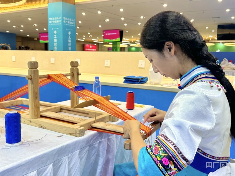 第一届全国农民技能大赛在山东聊城举行