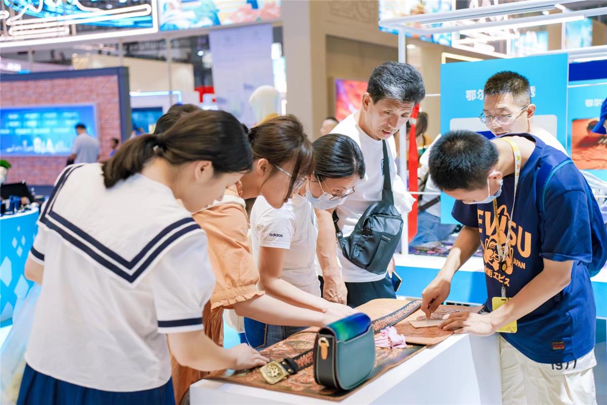 吸睛又吸金！文博会上内蒙古火热出圈_fororder_3