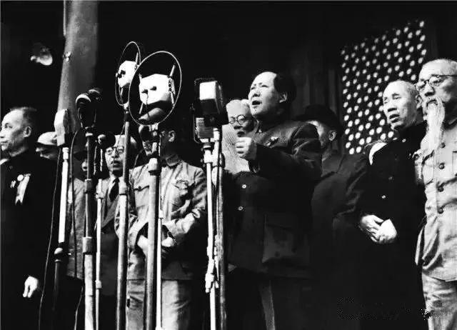 【科普】70年前，我们的国歌、国旗、国徽、纪年、国号是怎么产生的？与统一战线相关！