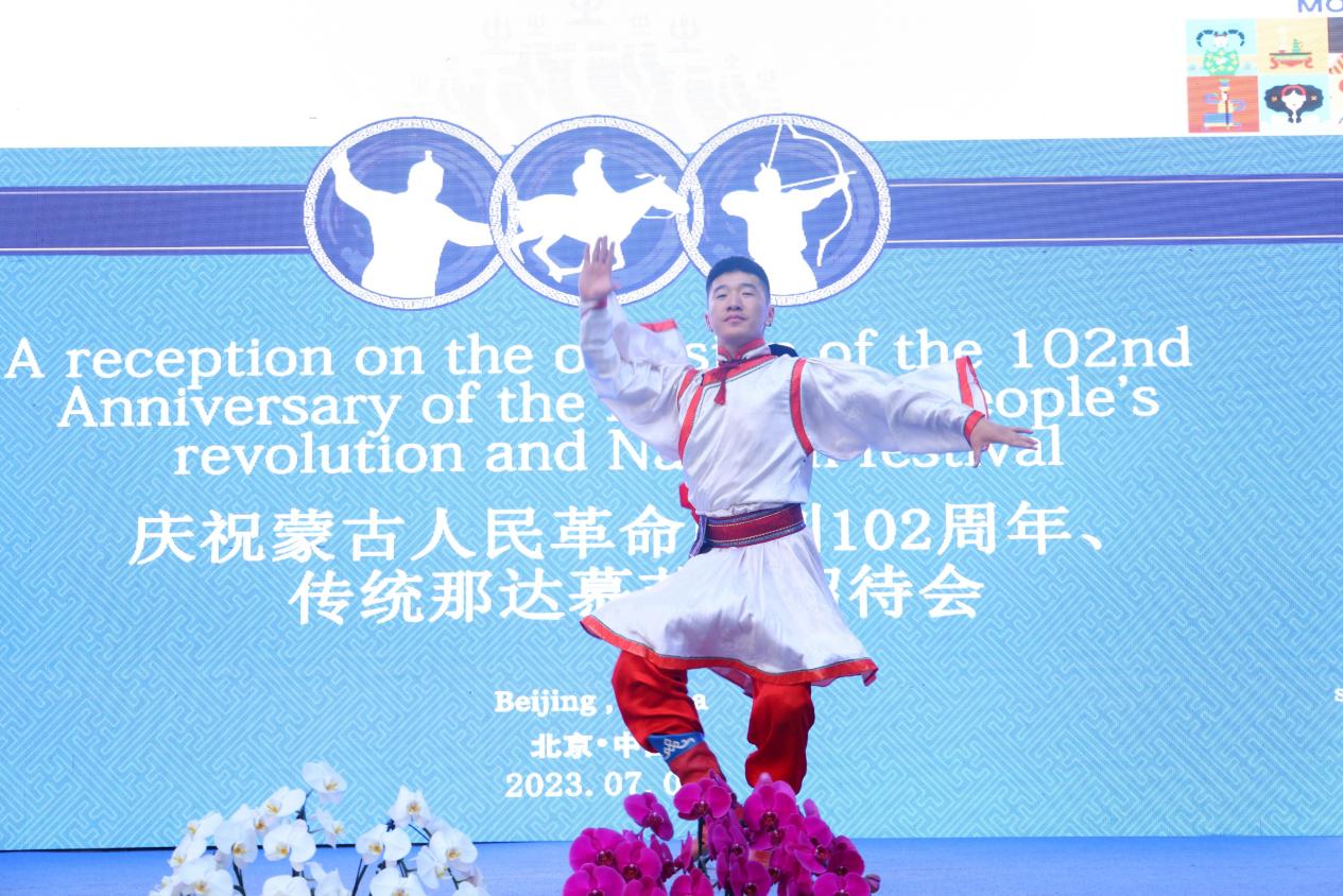 庆祝蒙古国人民革命胜利102周年 传统那达慕节日招待会举行_fororder_图片18