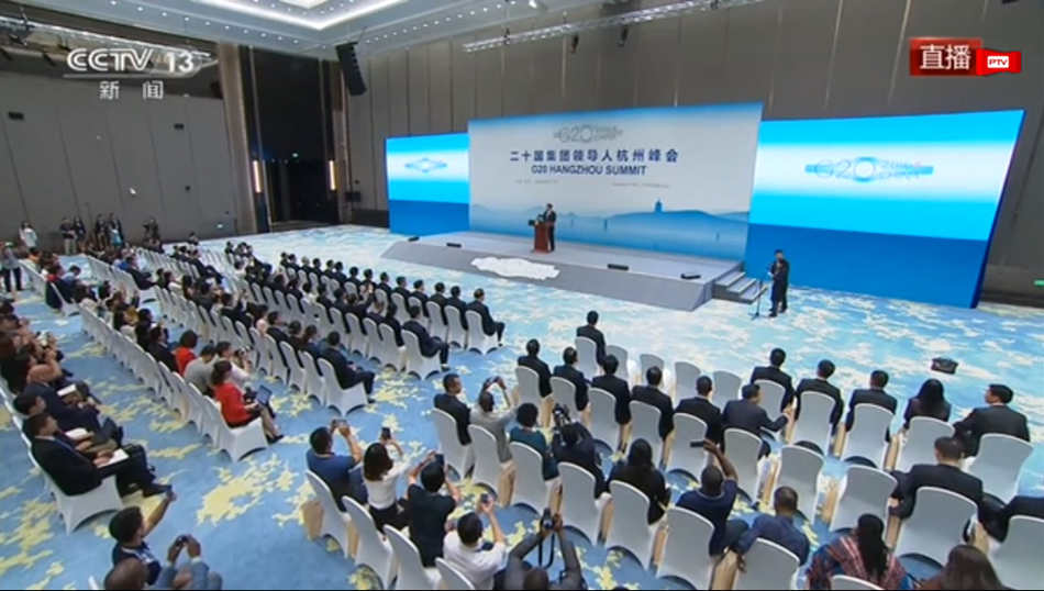图片默认标题