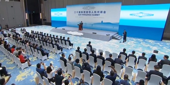 图片默认标题