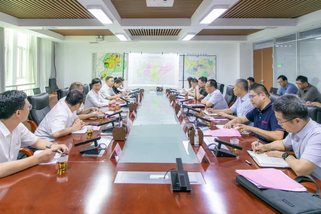 邯郸经开区领导会见中国工商银行省市分行客人_fororder_640 (1)