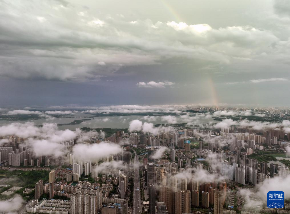 雨后武汉 如梦如幻
